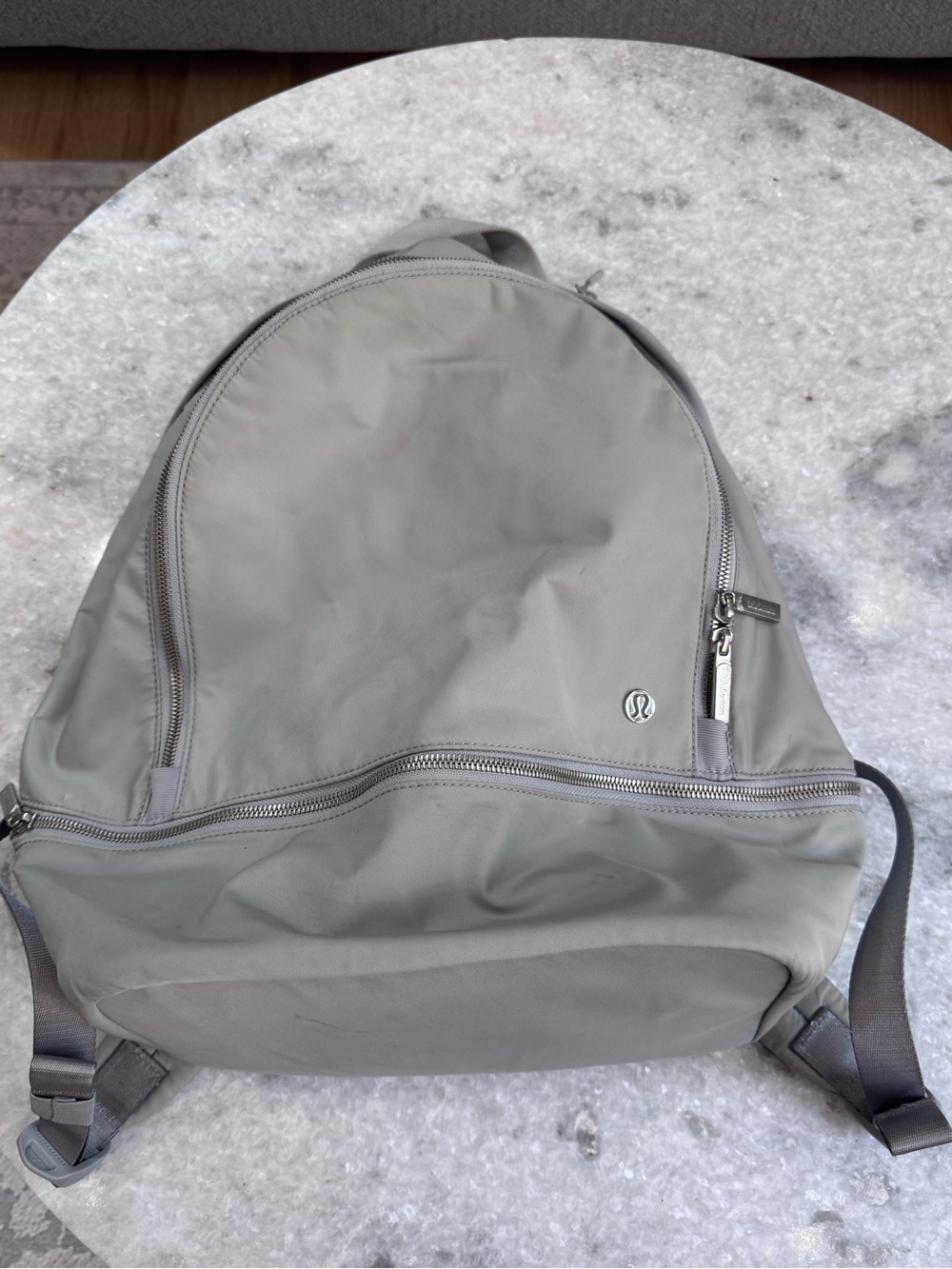 lululemon athletica Gray city Adventurer Backpack